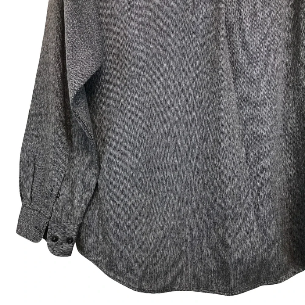 Dockers Mens Medium Grey Herringbone Button Down Shirt 100% Cotton Long Sleeve